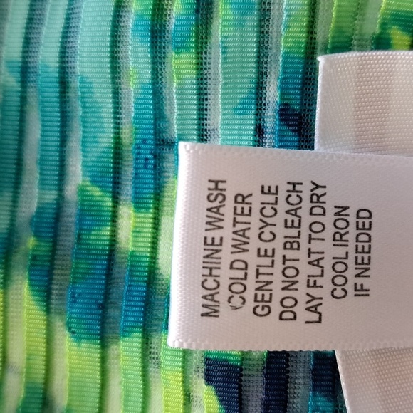 Mirror Image Blue and White Fitted Graphic Short Sleeve Top Size Small - Picture 5 of 6